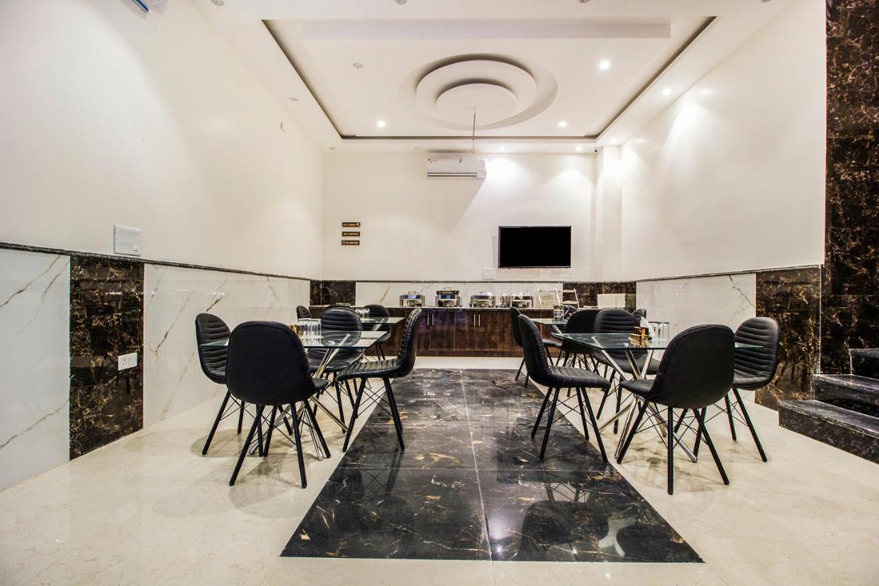 Fabhotel Olivia Suite Nueva Delhi Exterior foto